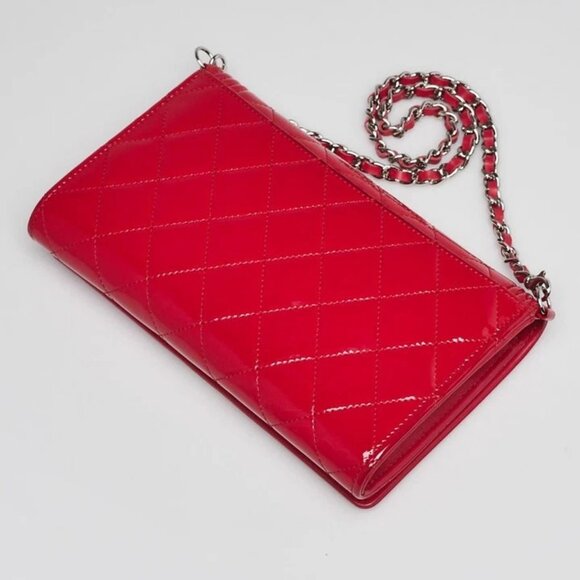 Chanel Dark Pink Quilted Patent Leather Boy WOC Clutch Bag - Picture 3 of 13
